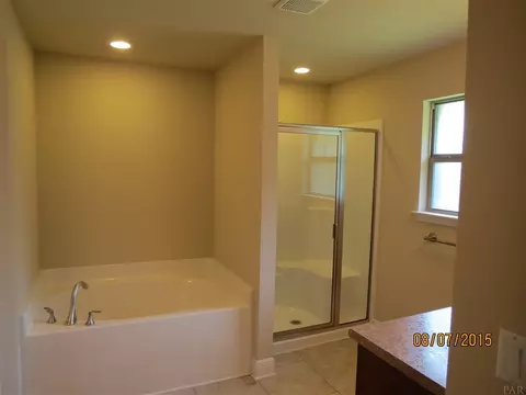 5617 Tucker Cir, Pace, FL 32571 photo 10