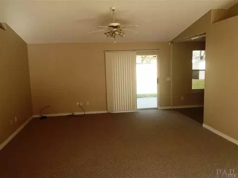 4232 Breezeway Cir, Milton, FL 32583 photo 5