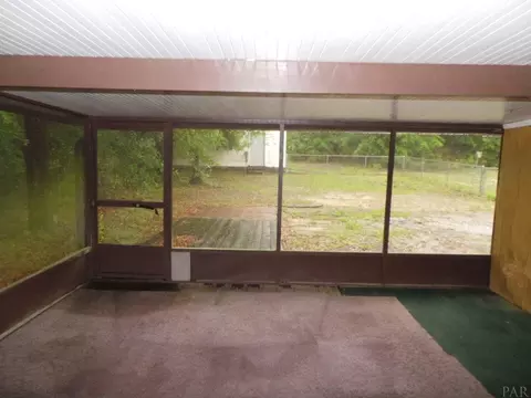 8668 Fields Rd, Milton, FL 32583 photo 8