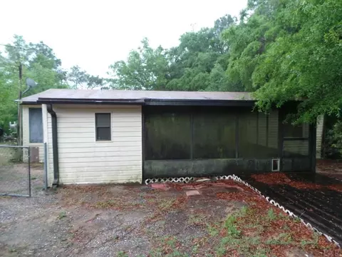 8668 Fields Rd, Milton, FL 32583 photo 10