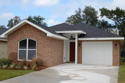 5766 Corkscrew Ct, Pace, FL 32571 photo 1