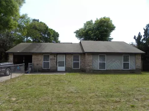 6529 Julia Dr, Milton, FL 32570 photo 2