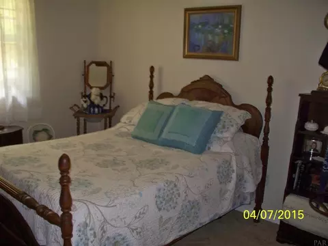834 Candy Ln, Cantonment, FL 32533 photo 2