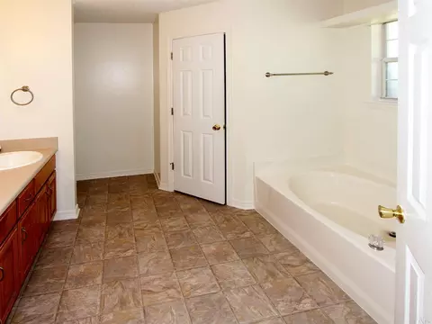 4644 Ridge Pointe Dr, Pace, FL 32571 photo 9