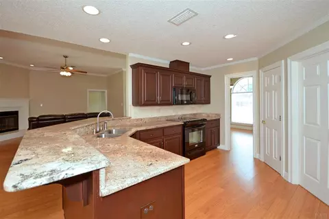 3026 Pine Valley Dr, Pace, FL 32571 photo 9