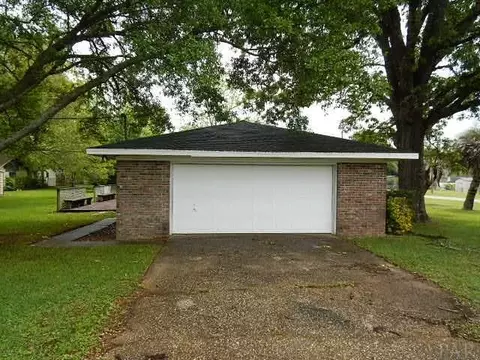 1424 Starlight Dr, Cantonment, FL 32533 photo 2