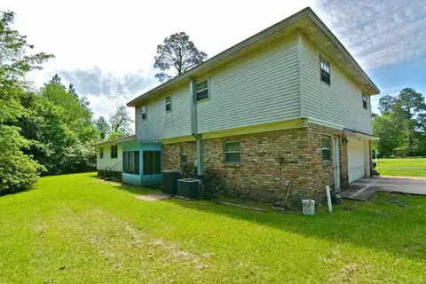 6684 Walker St, Milton, FL 32570 photo 4