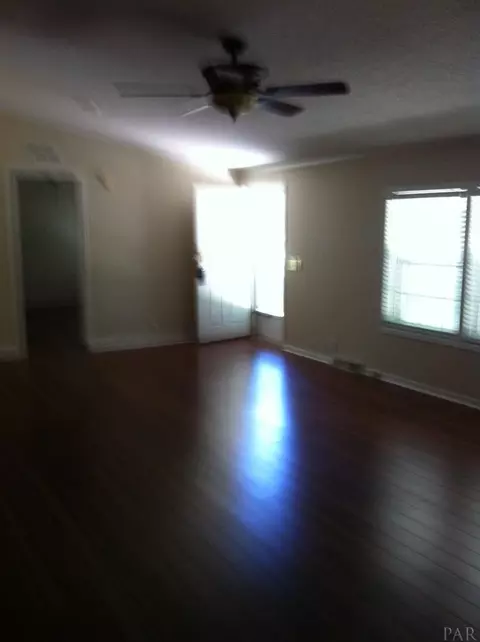4633 Bradley Dr, Pace, FL 32571 photo 8