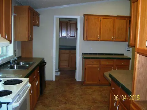 4633 Bradley Dr, Pace, FL 32571 photo 10