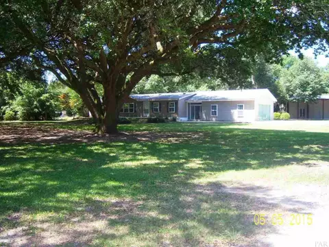 4633 Bradley Dr, Pace, FL 32571 photo 1
