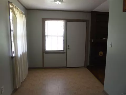 61 Black Rd, Mcdavid, FL 32568 photo 8