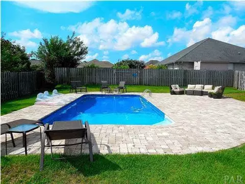 2520 Pine Forest Rd, Cantonment, FL 32533 photo 3