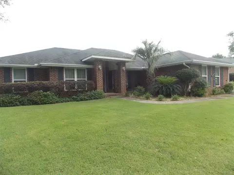 4821 Timberland Dr, Pace, FL 32571 photo 2