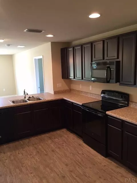 5963 Milan Dr, Pace, FL 32571 photo 7
