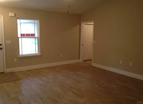 4827 Covenant Cir, Pace, FL 32571 photo 12