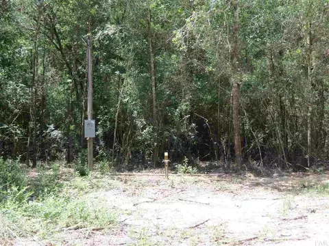 5261 Old Oak Rd, Milton, FL 32583 photo 4