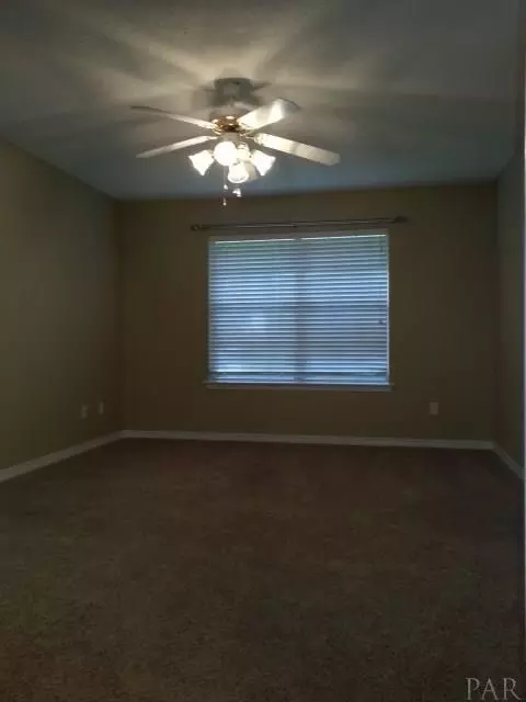 1927 Commodore Dr, Navarre, FL 32566 photo 10