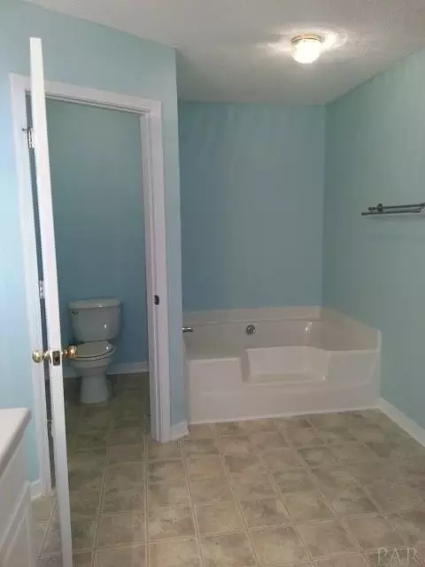 1927 Commodore Dr, Navarre, FL 32566 photo 12