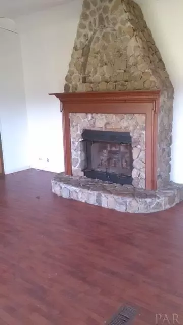 9573 S Trace Rd, Milton, FL 32583 photo 2