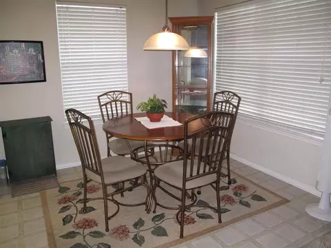 638 Hanley Downs Dr, Cantonment, FL 32533 photo 5