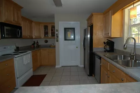 2960 N 18th Ave, Milton, FL 32583 photo 10