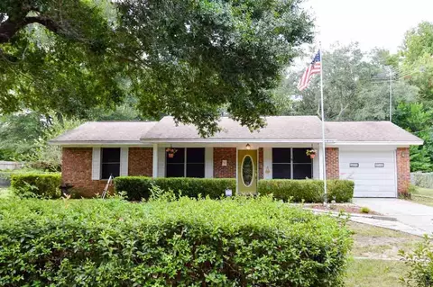 5896 Cedar Tree Dr, Milton, FL 32570 photo 1