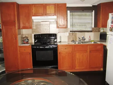 5188 Hamilton Ln, Pace, FL 32571 photo 9