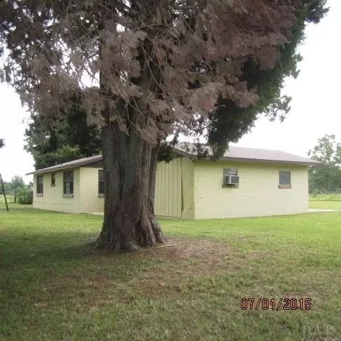 8390 Chumuckla Hwy, Pace, FL 32571 photo 2