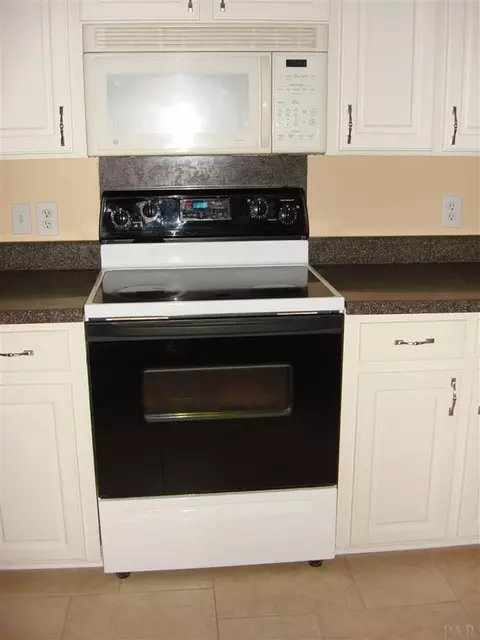 369 Man O War Cir, Cantonment, FL 32533 photo 12