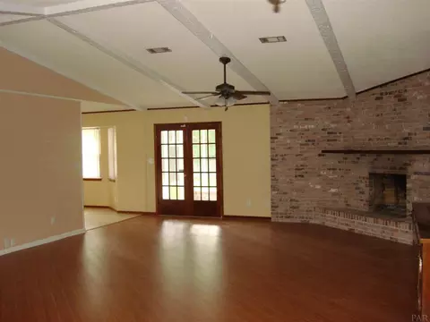 369 Man O War Cir, Cantonment, FL 32533 photo 6