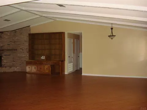 369 Man O War Cir, Cantonment, FL 32533 photo 8