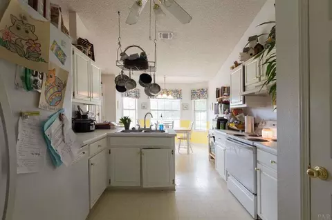 5819 Admirals Rd, Milton, FL 32583 photo 8