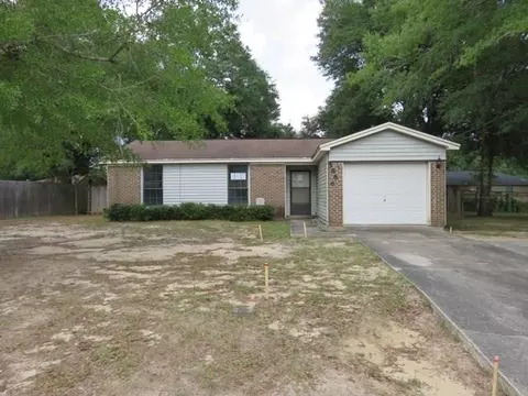 5886 Independence Dr, Milton, FL 32570 photo 1