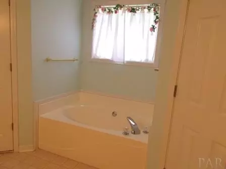 852 Copper Ridge Ct, Cantonment, FL 32533 photo 9