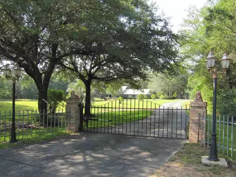 3971 Berryhill Rd, Pace, FL 32571 photo 2