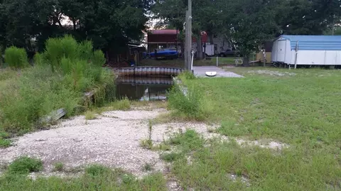 353 Katie St, Milton, FL 32583 photo 6
