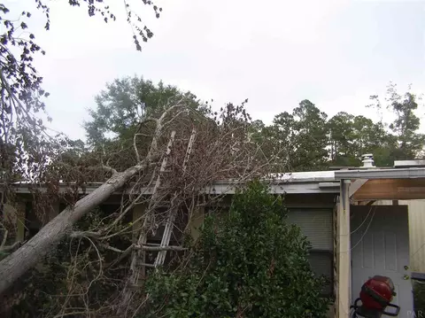 3329 Robinson Point Rd, Milton, FL 32583 photo 8