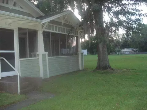 5287 Broad St, Milton, FL 32570 photo 2