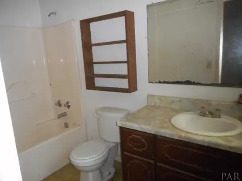5497 Windham Rd, Milton, FL 32570 photo 8
