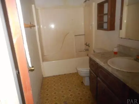 5497 Windham Rd, Milton, FL 32570 photo 4