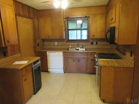 2581 Ryale Rd, Cantonment, FL 32533 photo 2