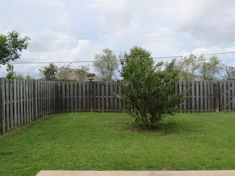 618 Hanley Downs Dr, Cantonment, FL 32533 photo 12