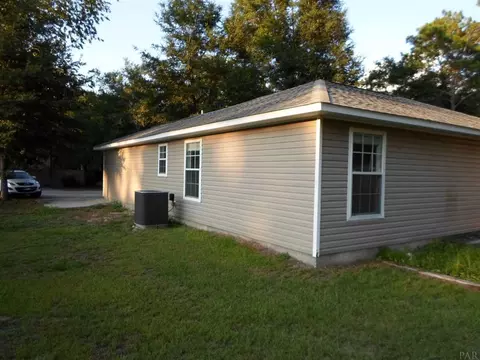 6221 Forest Dr, Milton, FL 32570 photo 5