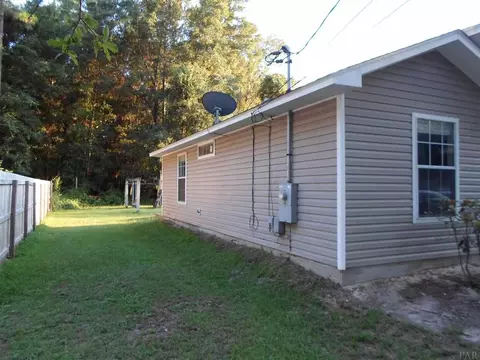6221 Forest Dr, Milton, FL 32570 photo 3