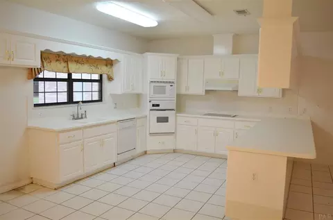 2449 Horn Rd, Milton, FL 32570 photo 9