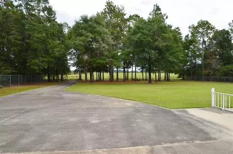 2449 Horn Rd, Milton, FL 32570 photo 3