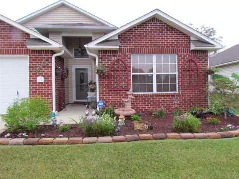 646 Hanley Downs Dr, Cantonment, FL 32533 photo 4