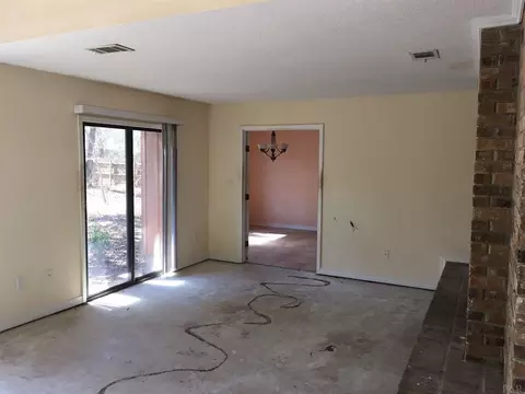 827 Chippendale Pl, Cantonment, FL 32533 photo 8