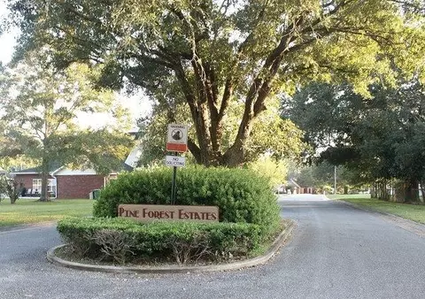 3360 Alysheba Dr, Cantonment, FL 32533 photo 2