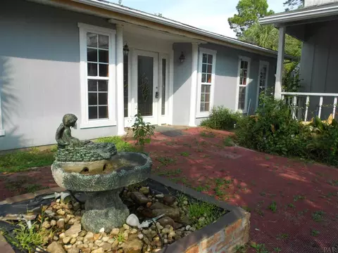 7362 Bain Dr, Milton, FL 32583 photo 3